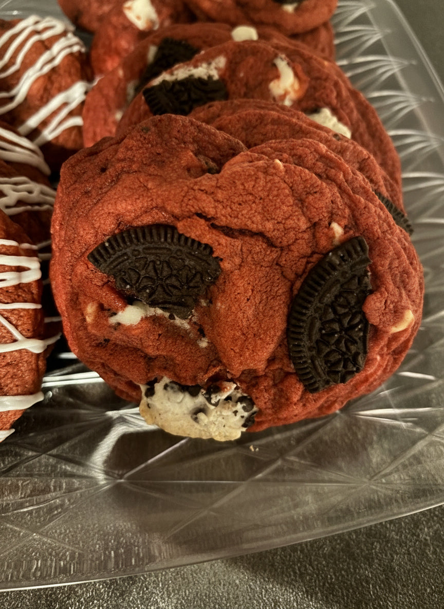 Red Velvet Stuffed Cookies